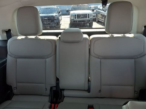 Used 2025 Ford Expedition Active AWD/4WD image 16