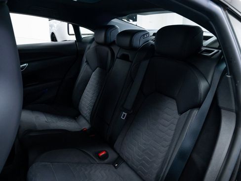 Used 2022 Audi e-tron GT Prestige w/ Prestige Package image 20