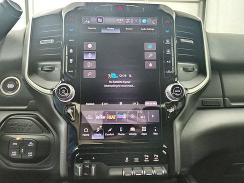 New 2027 RAM 2500 Big Horn AWD/4WD image 24