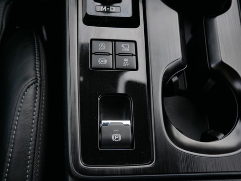 Certified 2026 Subaru Outback Touring AWD/4WD image 33