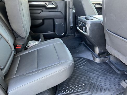 Used 2024 Chevrolet Silverado 3500 LTZ w/ LTZ Convenience Package AWD/4WD image 22