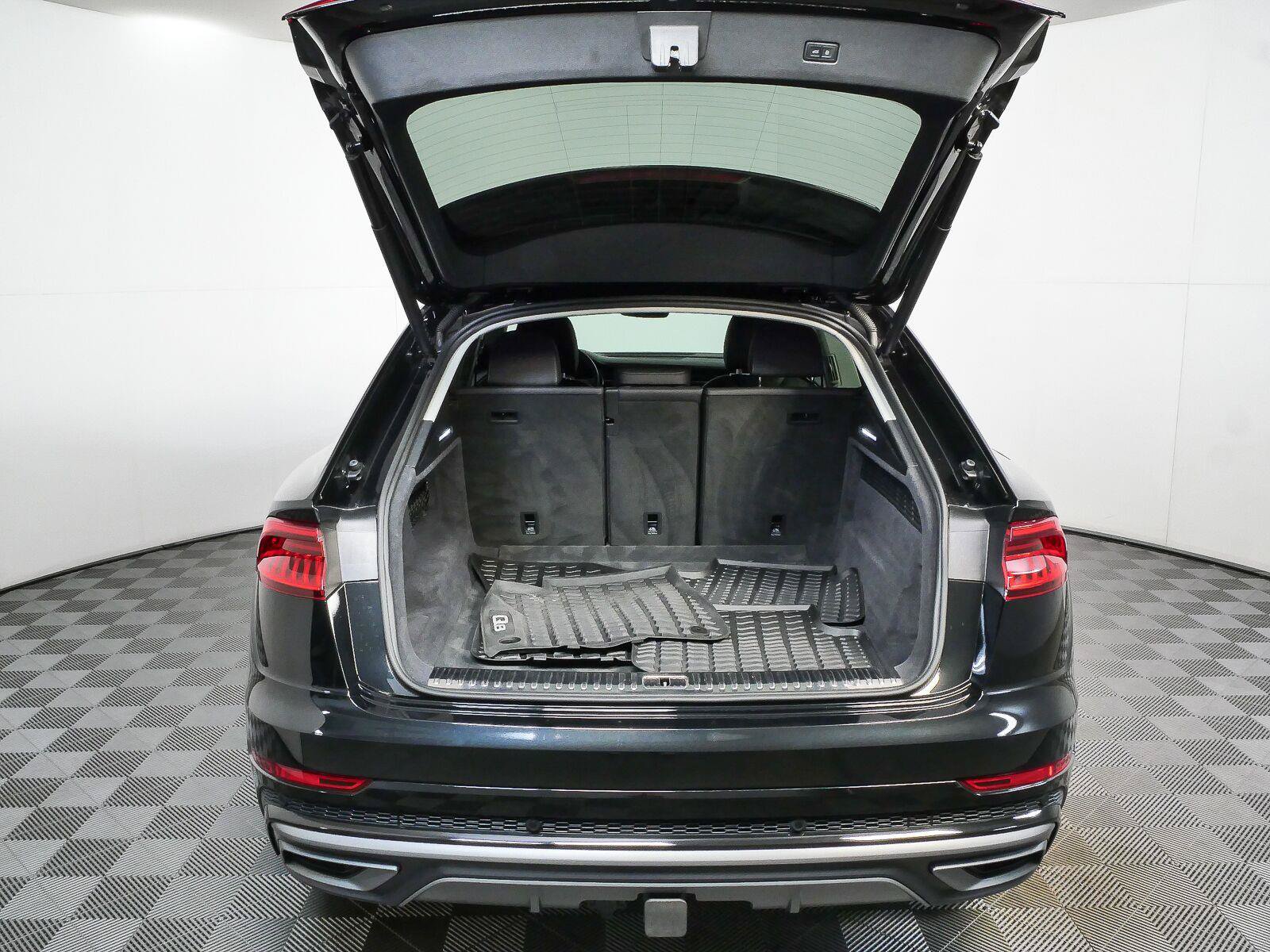 Used 2023 Audi Q8 Premium Plus w/ Premium Plus Package AWD/4WD image 34
