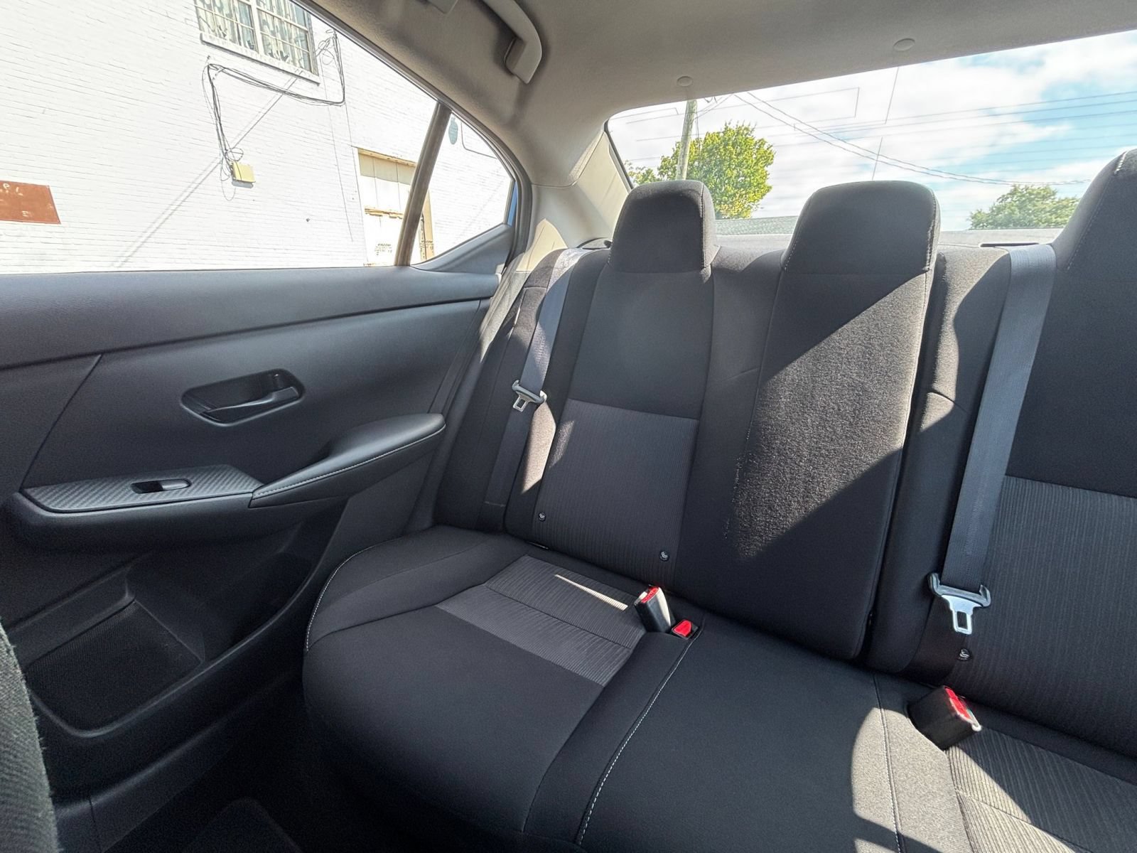 Used 2025 Nissan Sentra SV FWD image 36