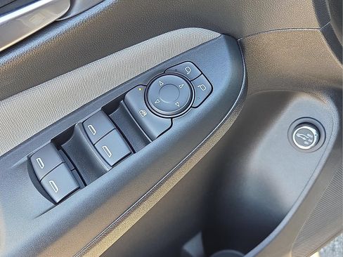 New 2026 Buick Envista Preferred FWD image 13