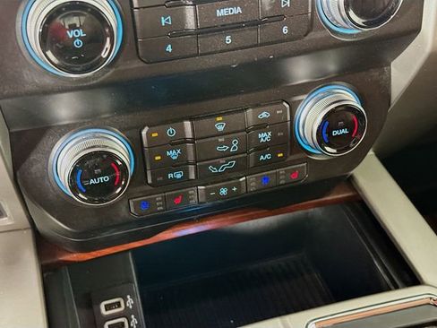 Used 2019 Ford F150 King Ranch w/ Equipment Group 601A Luxury image 19