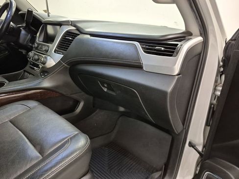 Used 2019 GMC Yukon XL SLT w/ Open Road Package image 30