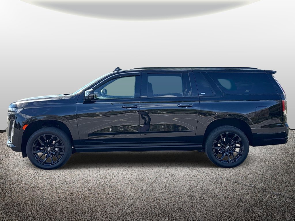 Used 2024 Cadillac Escalade ESV Sport w/ LPO, ONYX Package AWD/4WD image 3