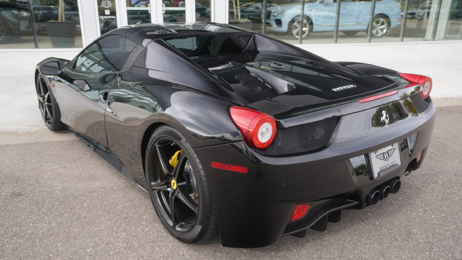 Used 2014 Ferrari 458 Spider RWD image 9
