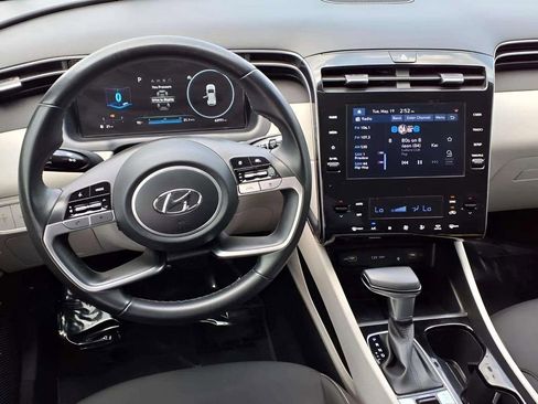 Used 2022 Hyundai Tucson SEL w/ Convenience Package FWD image 11
