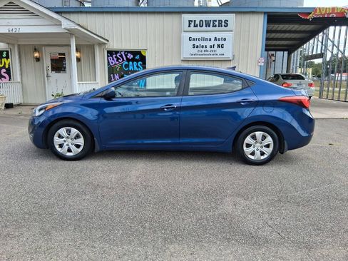 Used 2016 Hyundai Elantra SE FWD image 1
