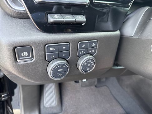 Used 2025 Chevrolet Silverado 1500 High Country w/ Midnight Edition AWD/4WD image 26