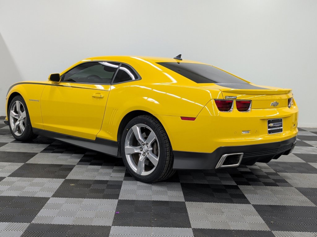 Used 2010 Chevrolet Camaro SS w/ LPO, Ground Effects Package RWD image 5
