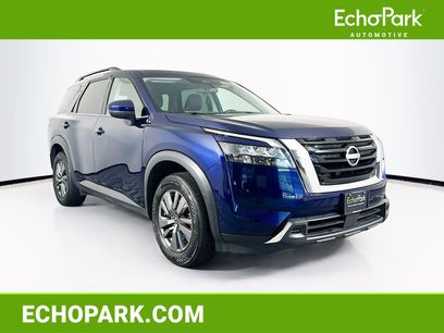 Used 2025 Nissan Pathfinder SV