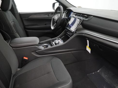 New 2026 Jeep Grand Cherokee Laredo X AWD/4WD image 35