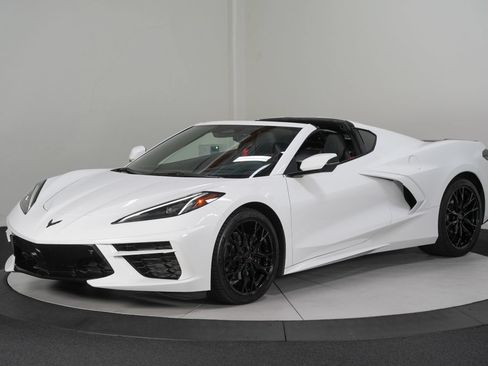 Used 2024 Chevrolet Corvette Stingray Premium Cpe w/ Stealth Interior Trim Package RWD image 6