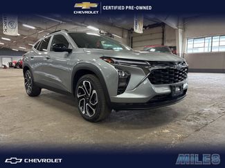 Certified 2025 Chevrolet Trax RS w/ Sunroof Package video 1