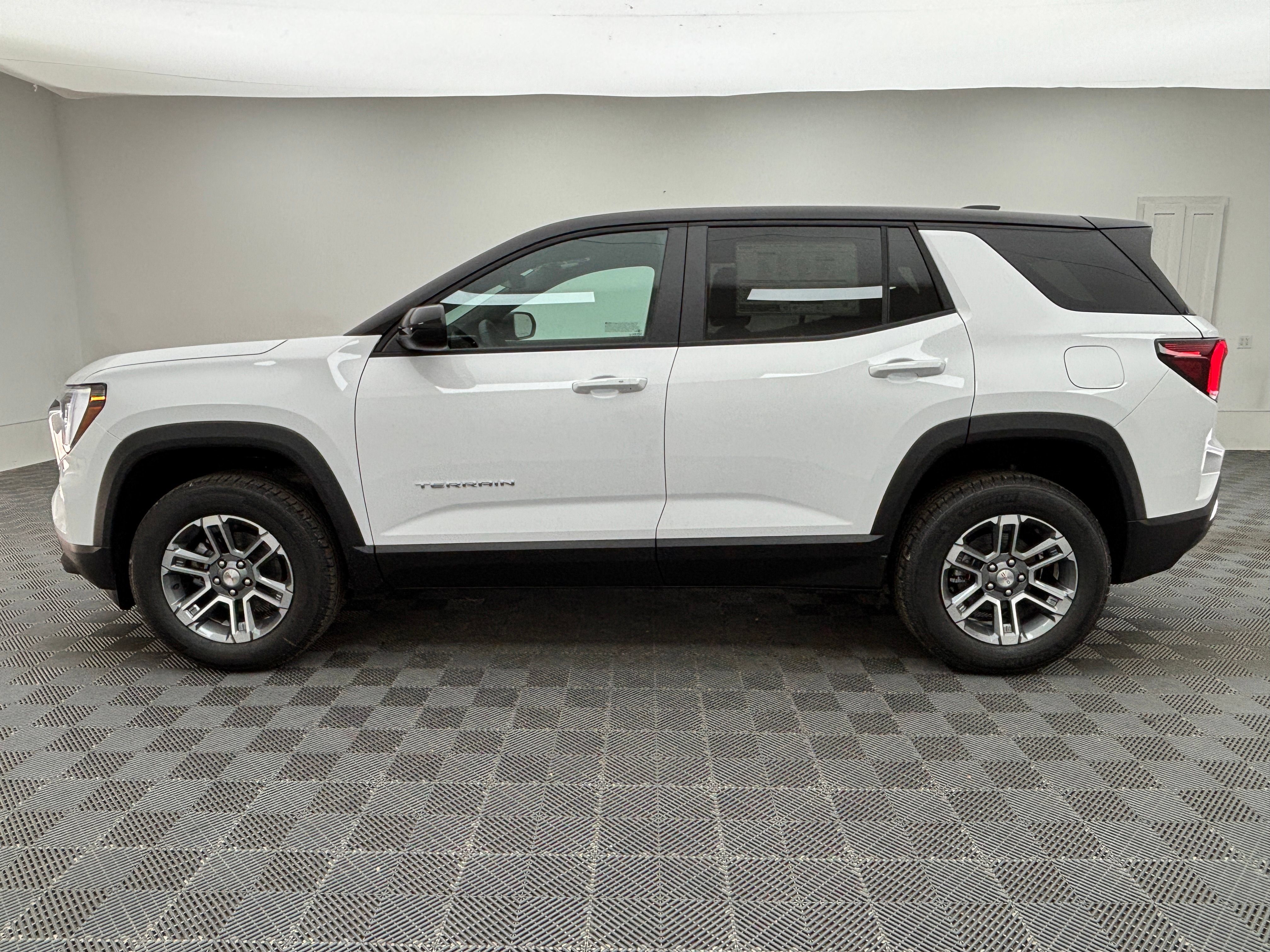 New 2027 GMC Terrain Elevation FWD image 11