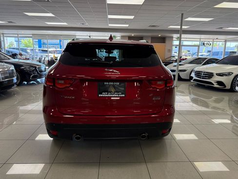 Used 2019 Jaguar F-PACE Prestige AWD/4WD image 5