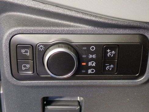 Used 2023 Ford Bronco Badlands image 28