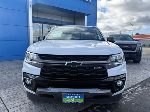 Used 2022 Chevrolet Colorado Z71 image 2
