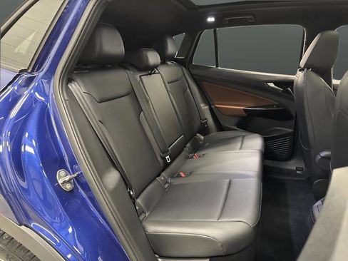 Used 2021 Volkswagen ID.4 Pro S w/ Gradient Package image 31