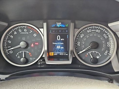 Used 2023 Toyota Tacoma SR5 AWD/4WD image 11