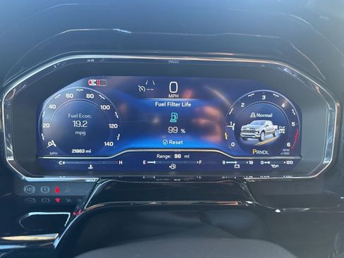 Used 2024 Chevrolet Silverado 1500 LT w/ Z71 Off-Road Package image 24