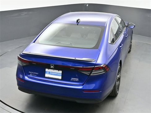 Used 2025 Honda Accord Sport image 36