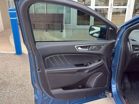 Used 2020 Ford Edge ST w/ Cold Weather Package AWD/4WD image 9