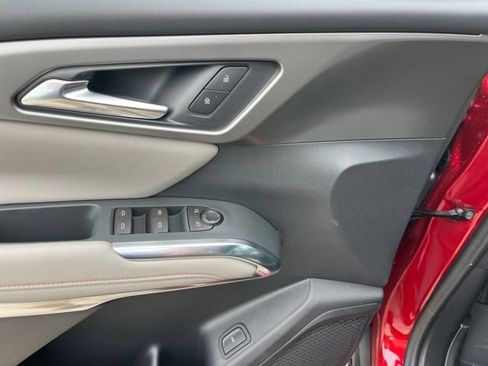 New 2026 Chevrolet Traverse LT w/ LPO, Floor Liner Package FWD image 15