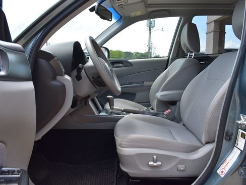 Used 2011 Subaru Forester 2.5X Premium w/ All-Weather Pkg AWD/4WD image 12