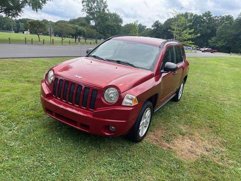 Used 2008 Jeep Compass Sport image 2