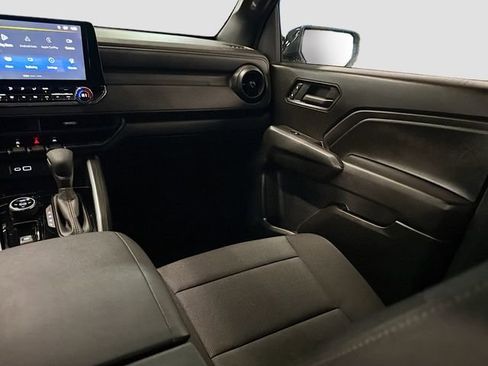 Used 2025 Chevrolet Colorado Trail Boss w/ Midnight Edition image 19