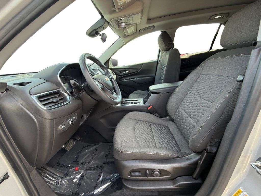 Used 2021 Chevrolet Equinox LT AWD/4WD image 9
