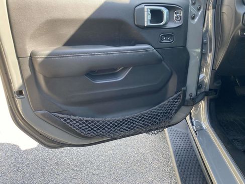 Certified 2023 Jeep Wrangler Sahara w/ Cold Weather Group image 17