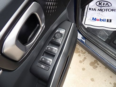 New 2026 Kia Sorento S image 11