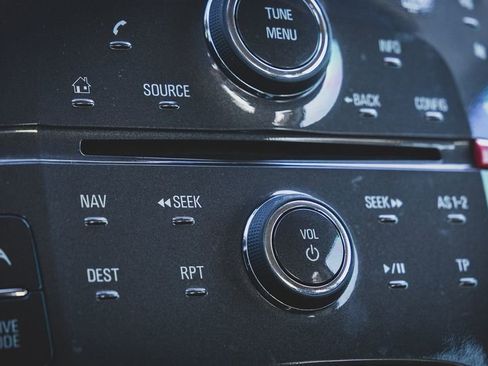 Used 2015 Chevrolet Volt Premium w/ Premium Trim Package image 25