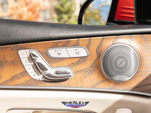 Used 2019 Mercedes-Benz E 300 4MATIC w/ Driver Assistance Package image 40