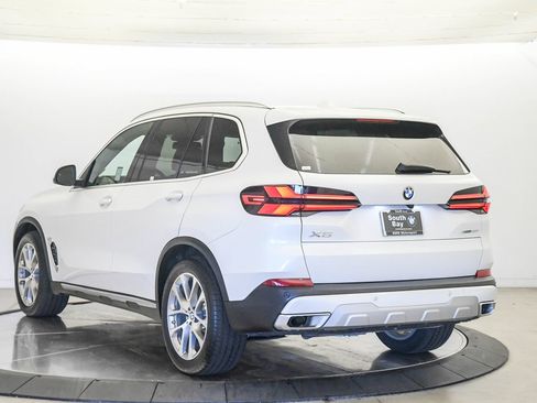 Used 2026 BMW X5 xDrive40i AWD/4WD image 2