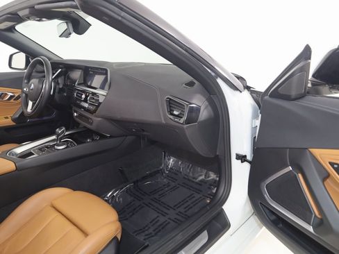 Used 2020 BMW Z4 sDrive30i w/ Convenience Package image 51