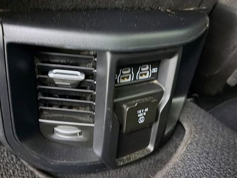 Used 2024 RAM 2500 Laramie image 28