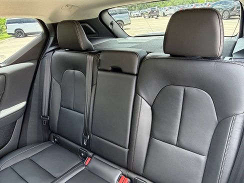 New 2026 Volvo XC40 B4 Core w/ Climate Package FWD image 24