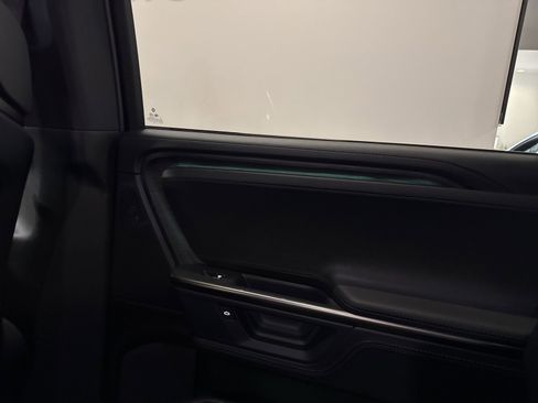 Used 2025 Rivian R1S Adventure image 25