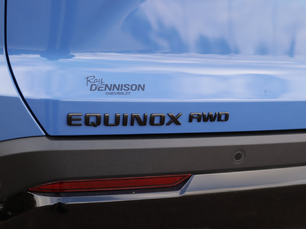 Used 2025 Chevrolet Equinox RS AWD/4WD image 35