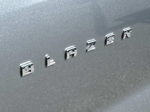Used 2023 Chevrolet Blazer LT w/ Convenience Package FWD image 10