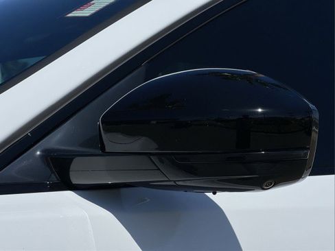 Used 2025 Jaguar F-PACE R-Dynamic S image 11