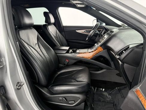 Used 2018 Lincoln MKX Reserve FWD image 18