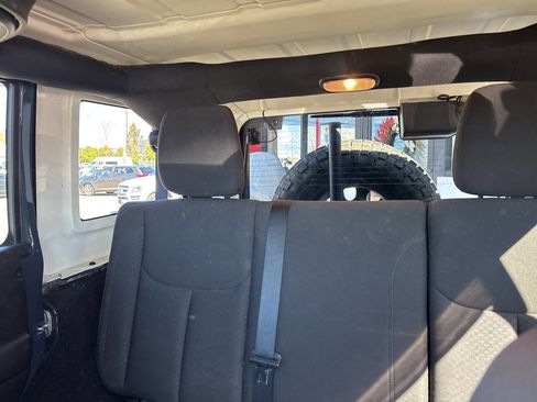 Used 2017 Jeep Wrangler Unlimited Sport w/ Quick Order Package 24S AWD/4WD image 18