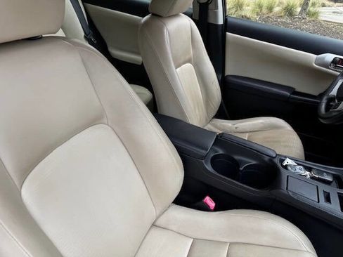 Used 2013 Lexus CT 200h image 27