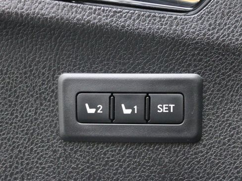Used 2016 Toyota RAV4 Limited w/ Advanced Technology Package AWD/4WD image 18
